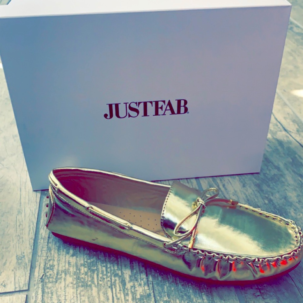Just fab flats color gold